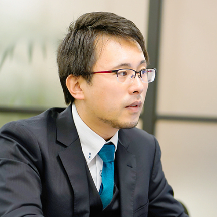 写真：自分の成長と若手社員の教育に意欲的な勝股